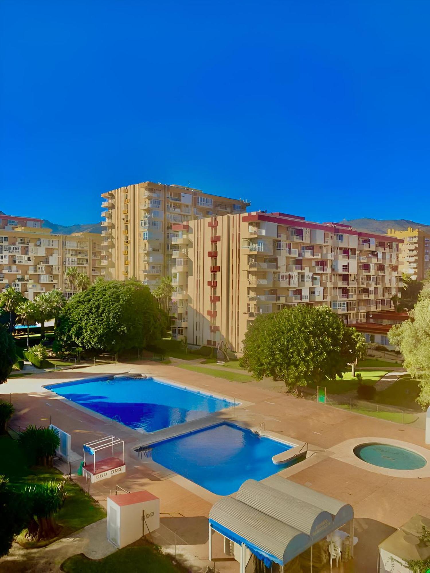 Luxury Suites Sunset Beach Беналмадена Екстериор снимка